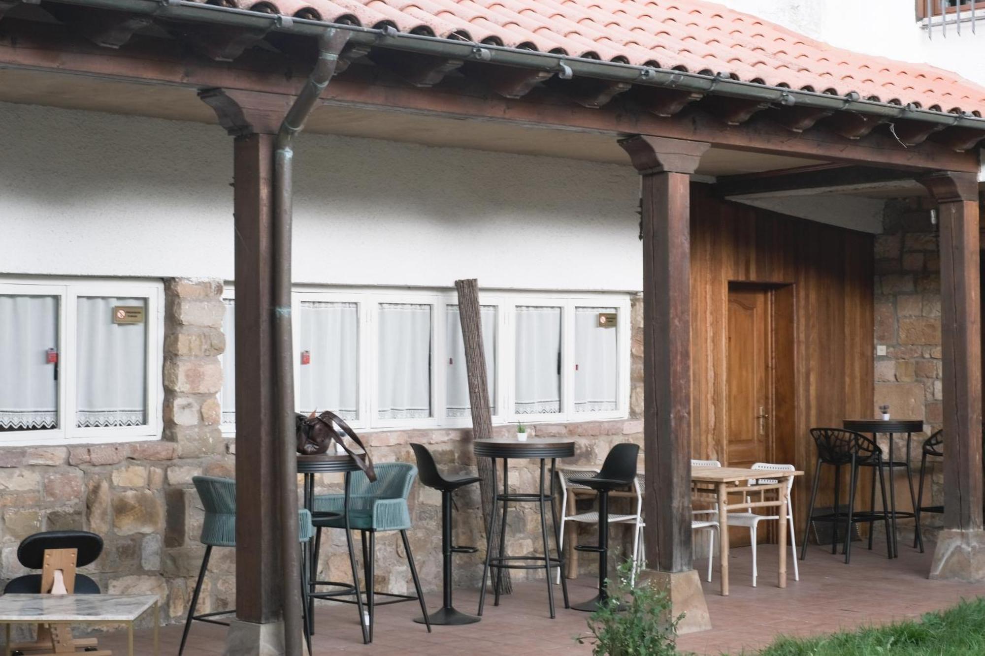 Posada La Estela De Barros Corrales De Buelna Экстерьер фото